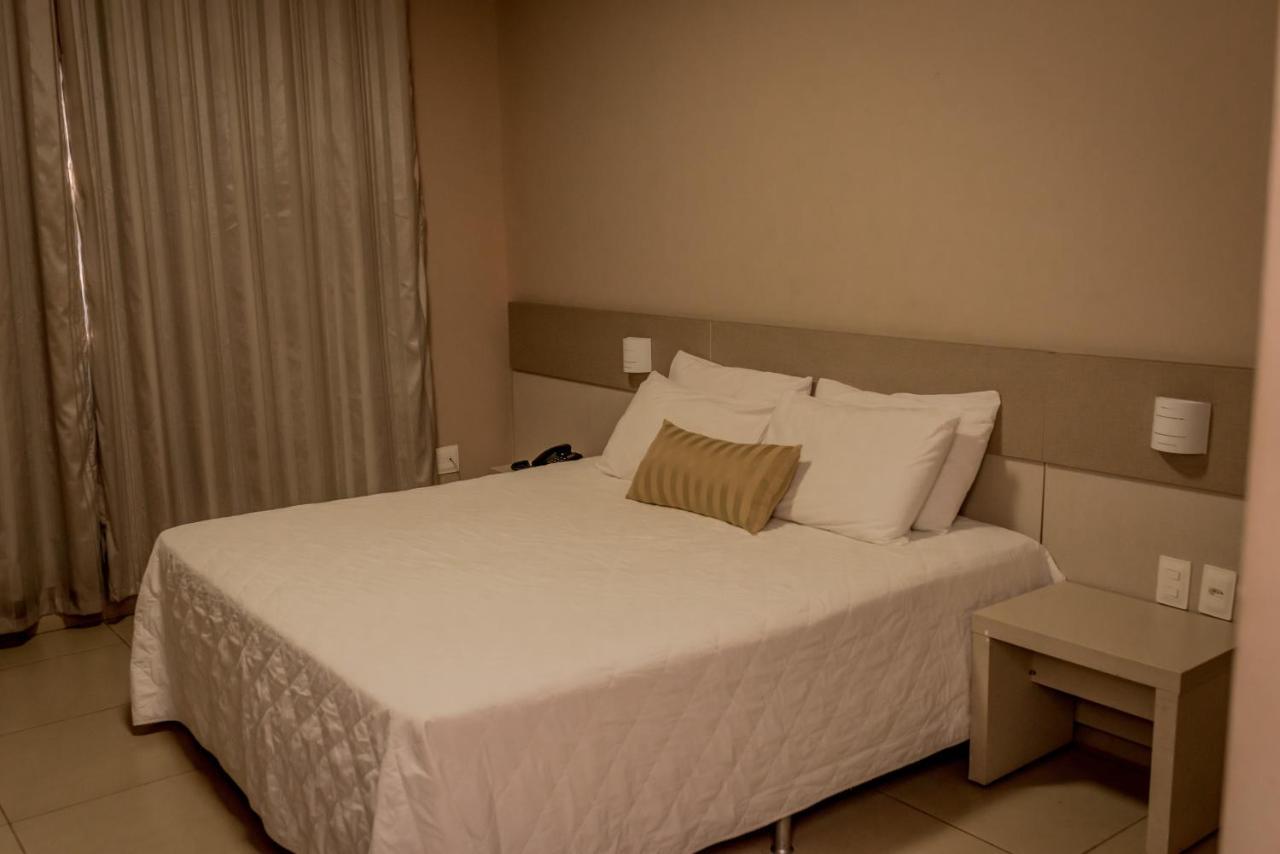 Fenix Hotel อาราชา ภายนอก รูปภาพ